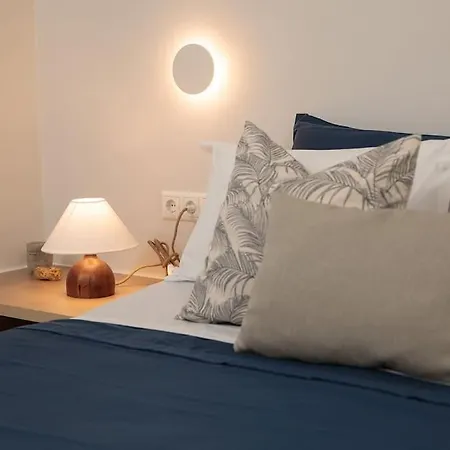 Flora Apartment