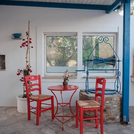 Flora Apartmán Mikri Vigla
